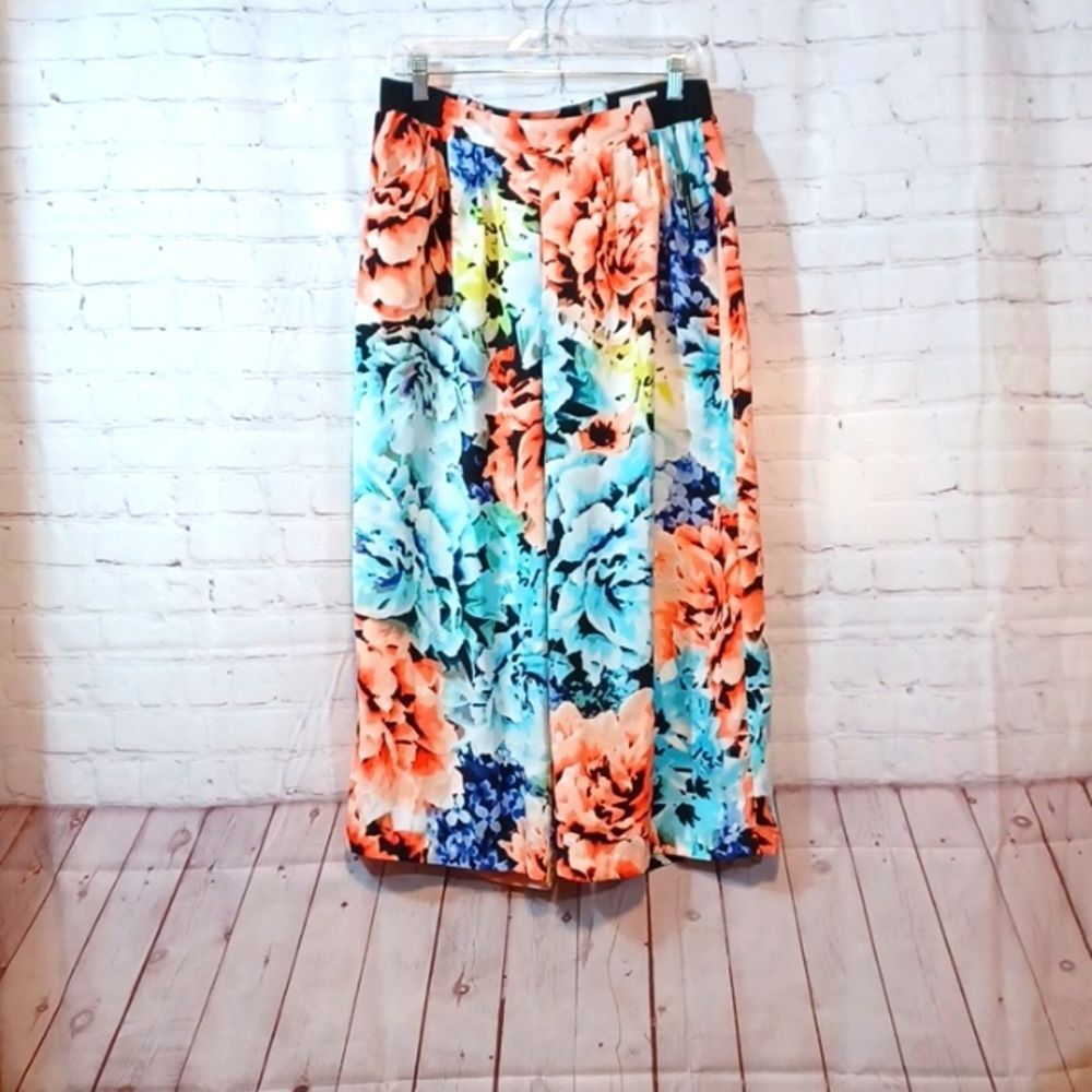 Worthington Woman's Wide Leg Crop Floral Pants L NWT